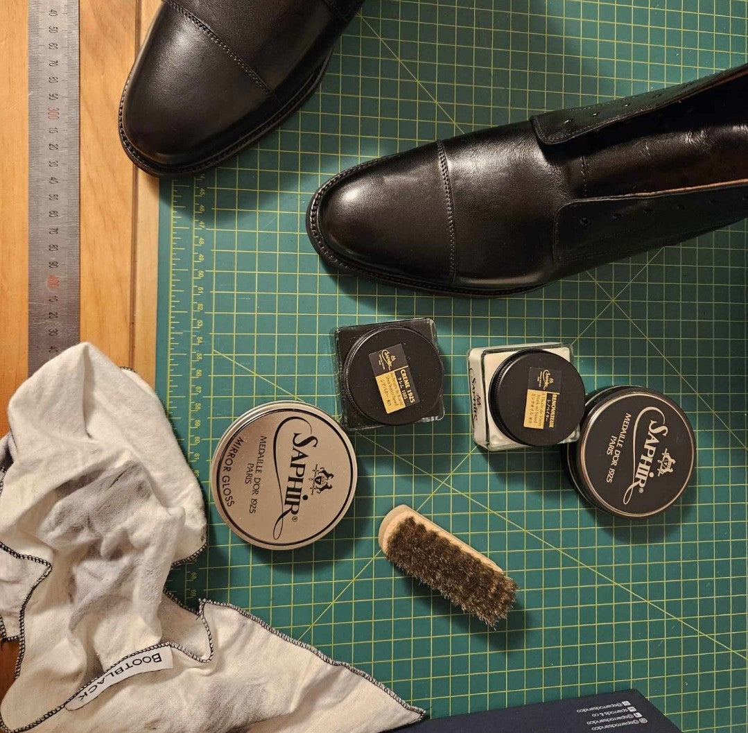 Shoe care kit for both men and women