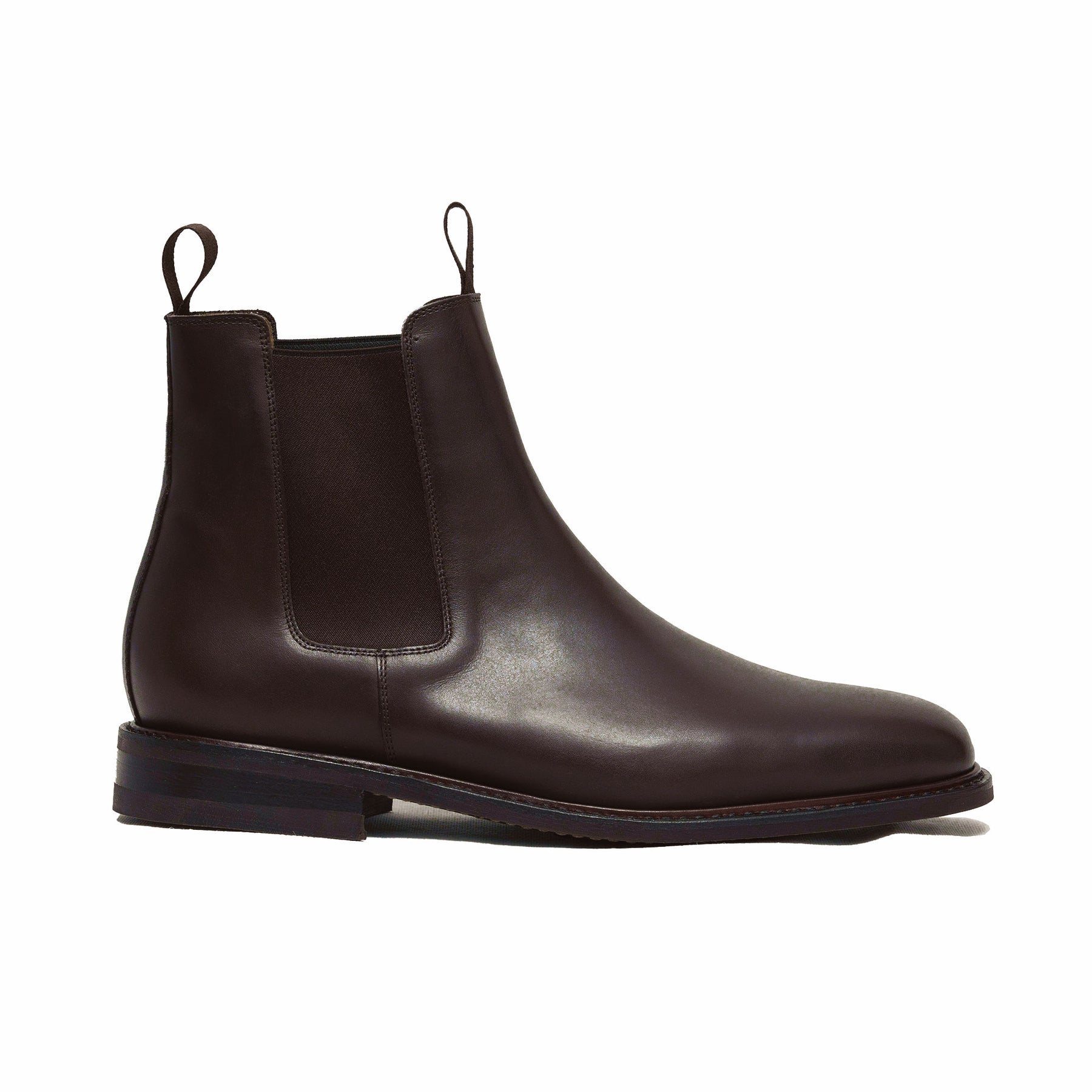 Brown chelsea boot made in Portugal using full grain calfskin leather with pull tugs and elastic design
