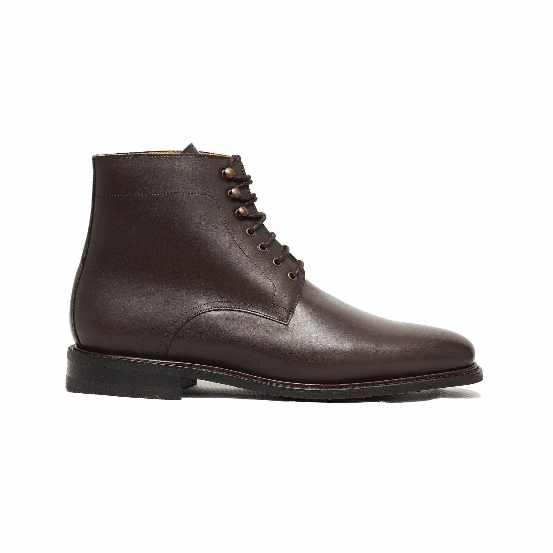 Men brown leather boots made using calfskin and rubber sole for everyday wear