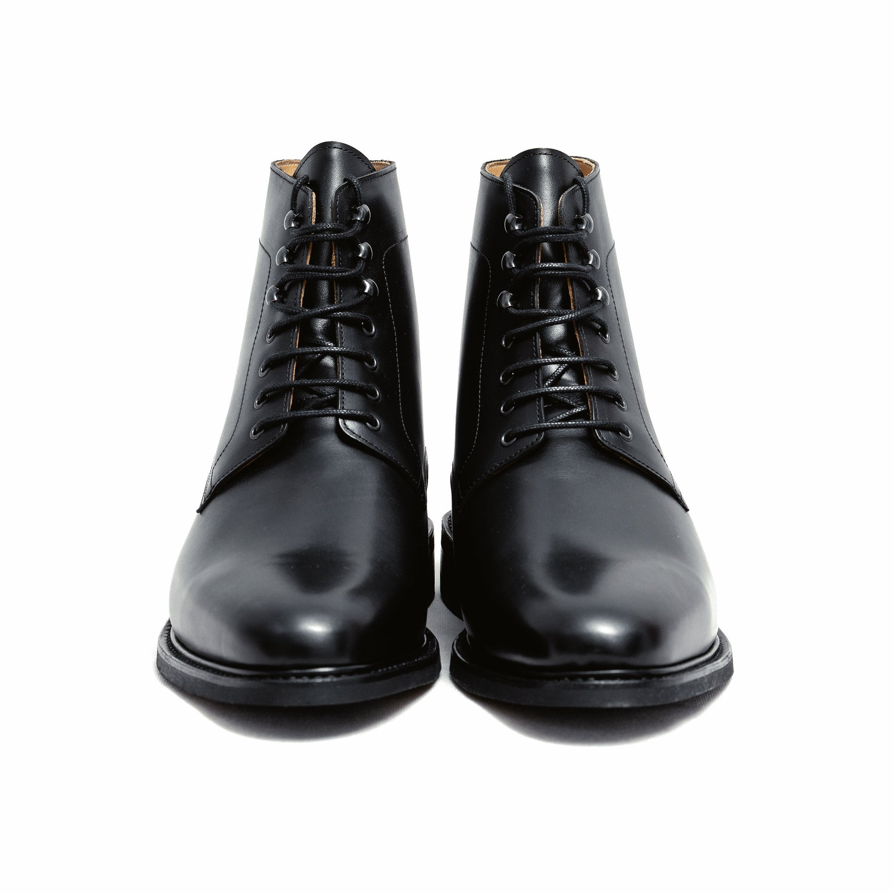 Service boots with goodyear welt and rubber sole