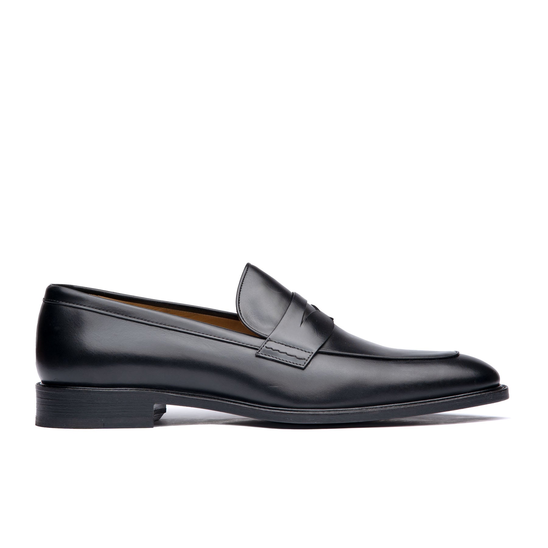 Men loafers black with handstitched apron and leather sole