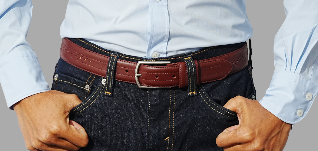 Brogue belts made using full-grain calfskin leather with perforation. Durable, stylish and perfect for jeans, chinos and everyday outfit