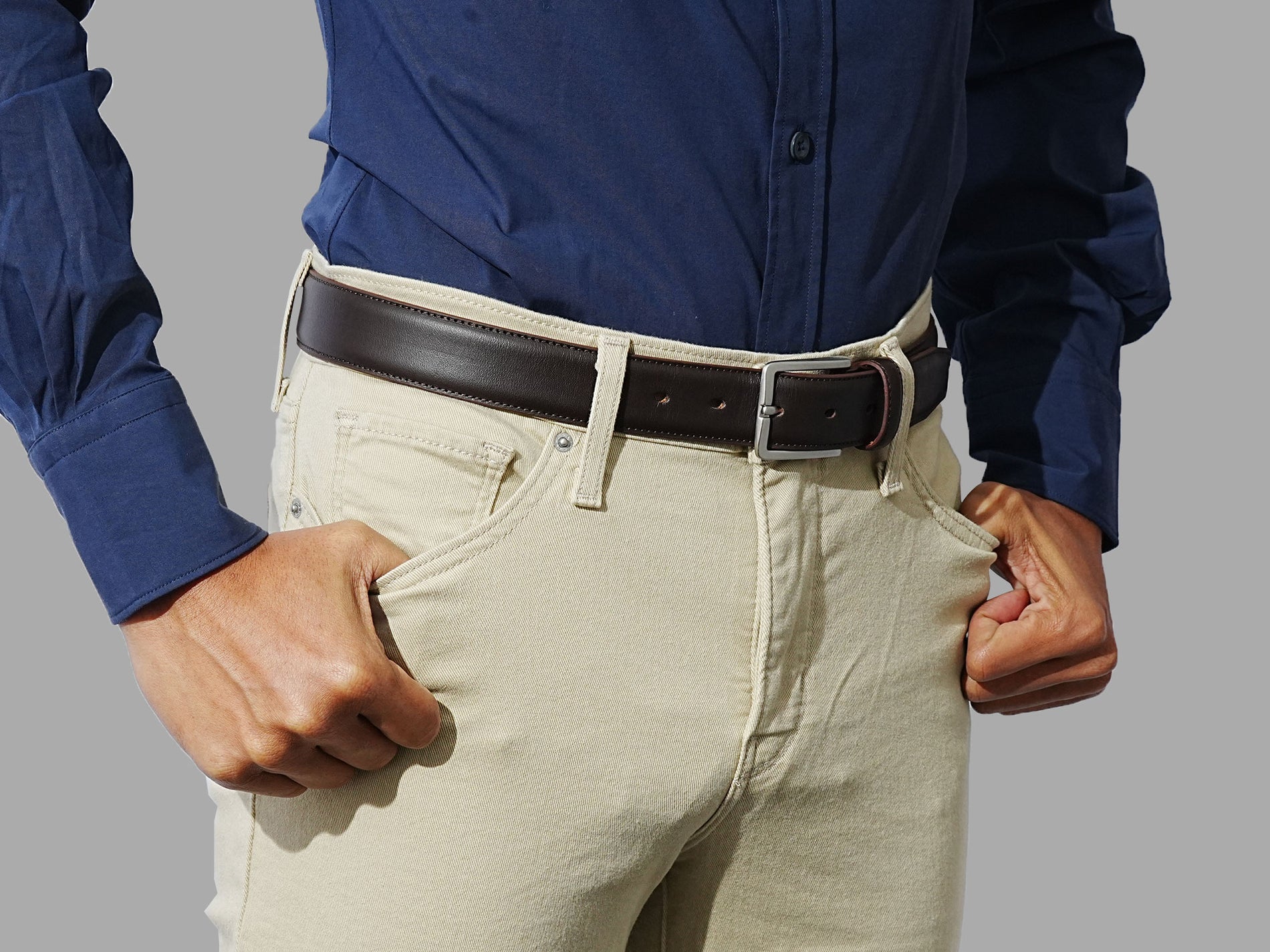 The perfect men's dress belt. Versatile for suits or formal pants. Get yours today!