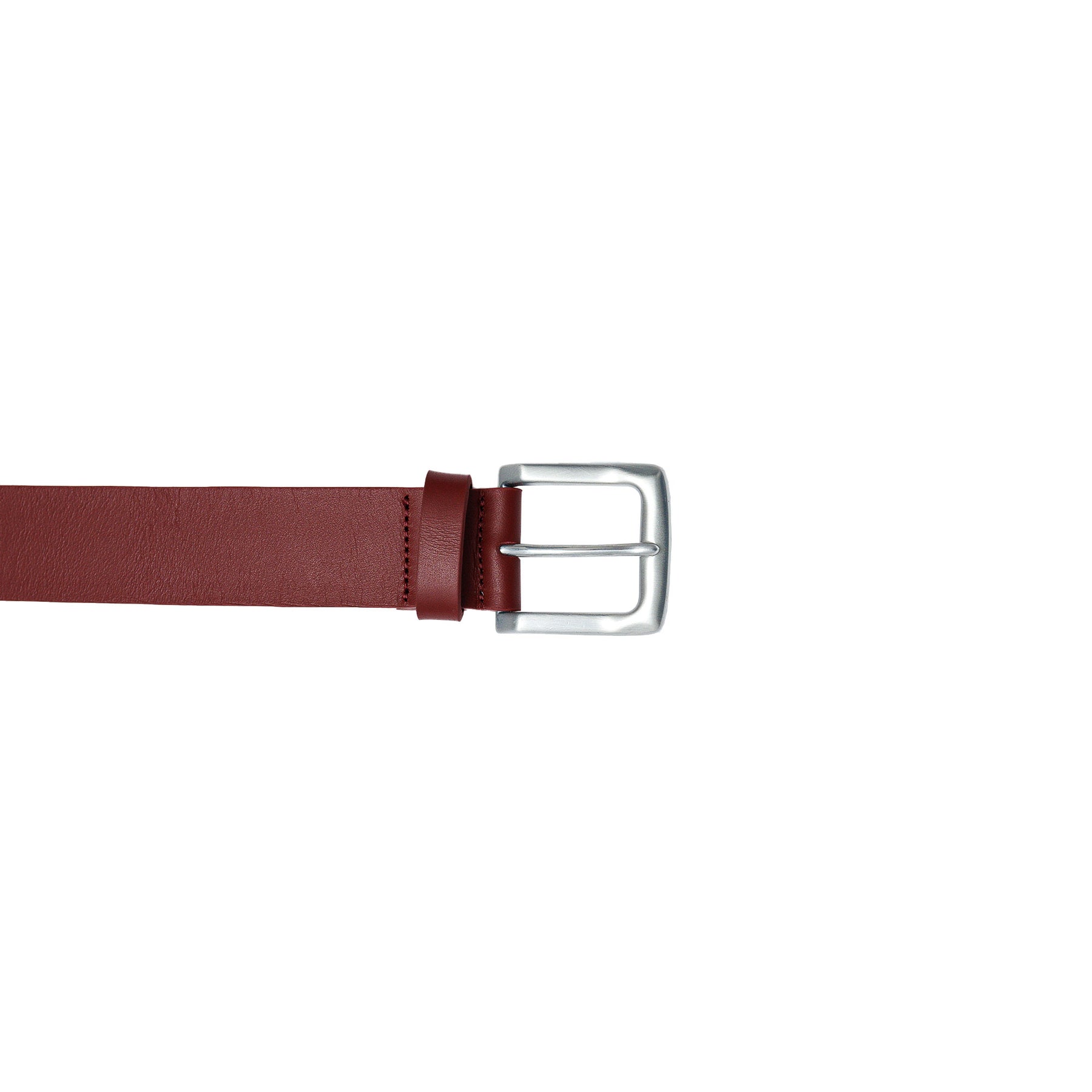 Shop handcrafted belts for men. The deep burgundy color complements your chinos.