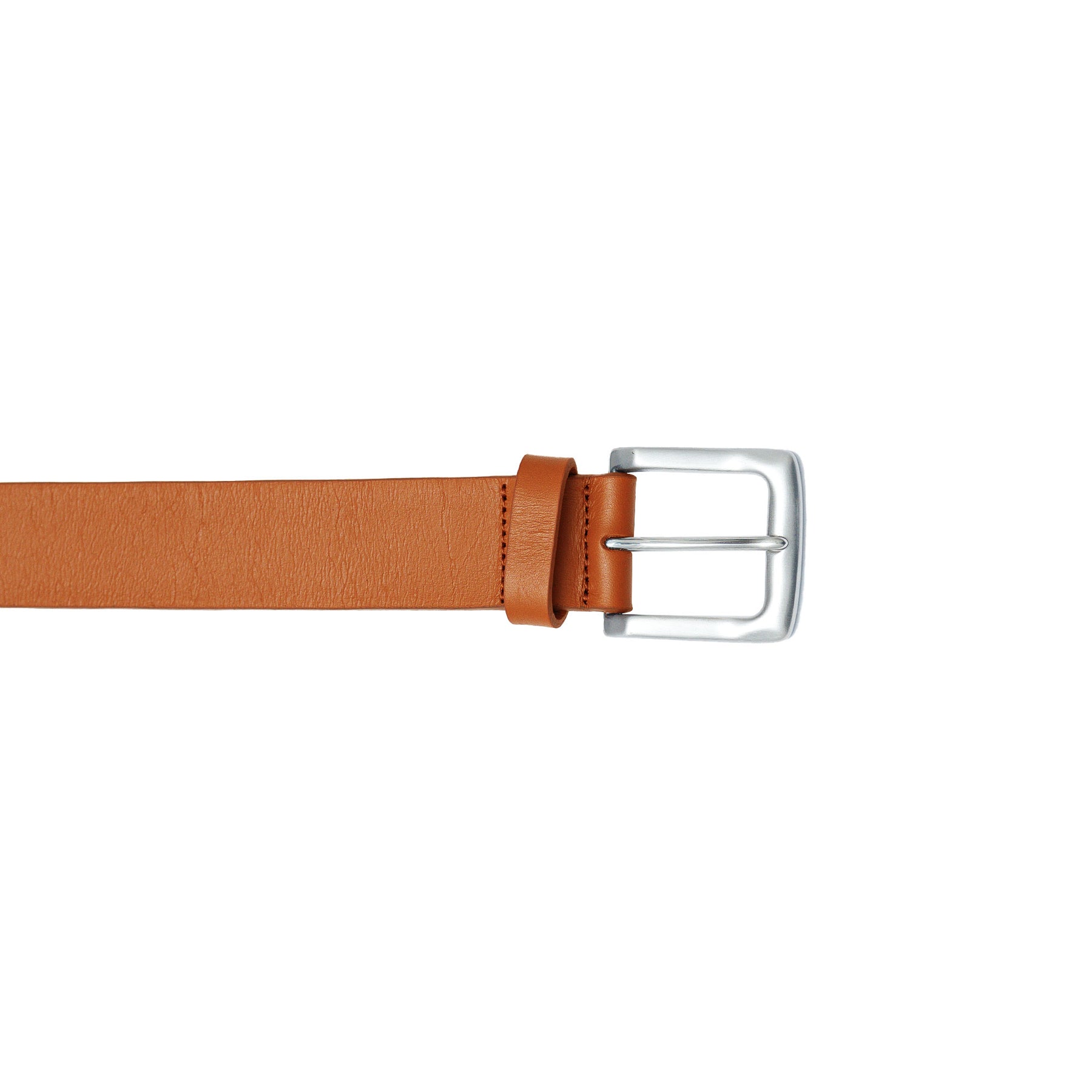 Rugged men’s denim belt in tan leather. Built to last and style easily with everyday jeans.