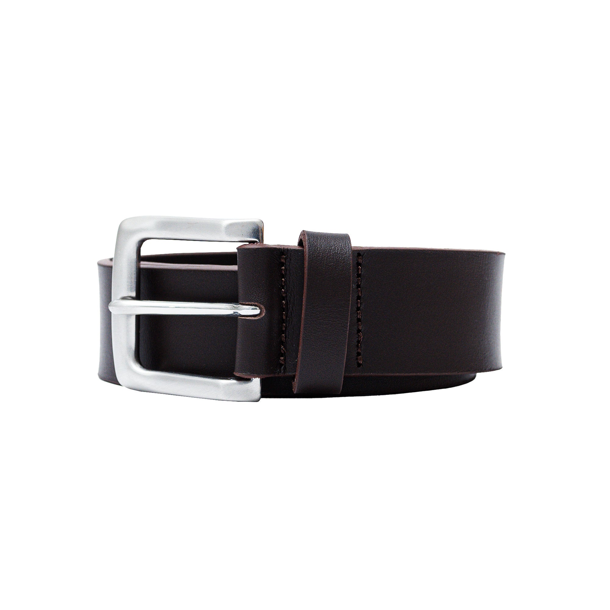 Crafted in Spain, men’s brown leather belts. Designed for jeans and smart casual looks.