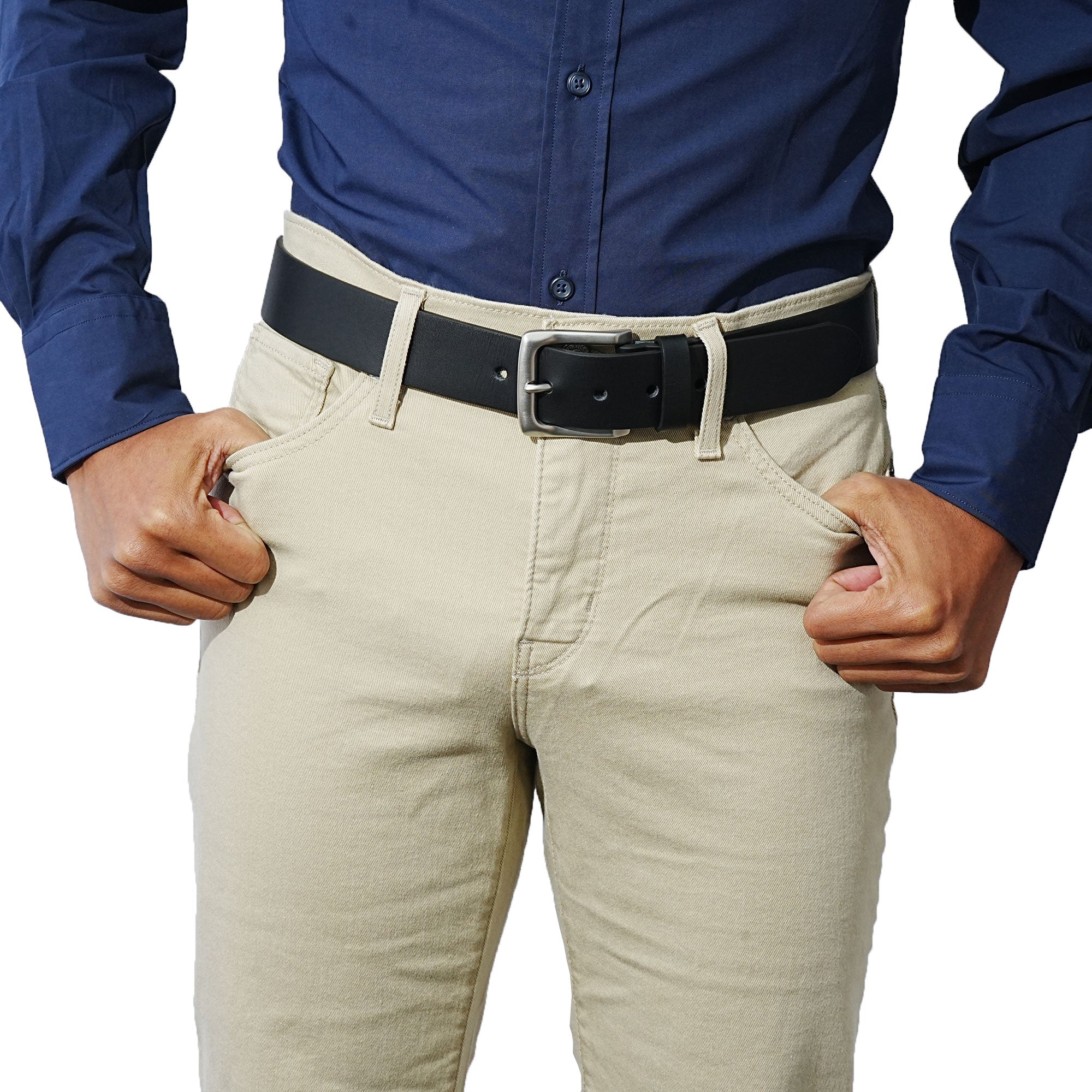 Men’s casual belt in full grain leather. Perfect with slim trousers or denim.