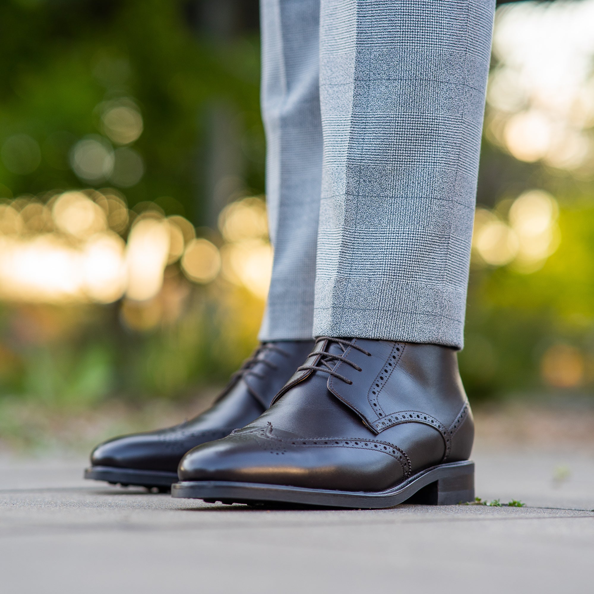 The Outback brogue lace up boot in dark brown, best men’s style for smart casual outfit.