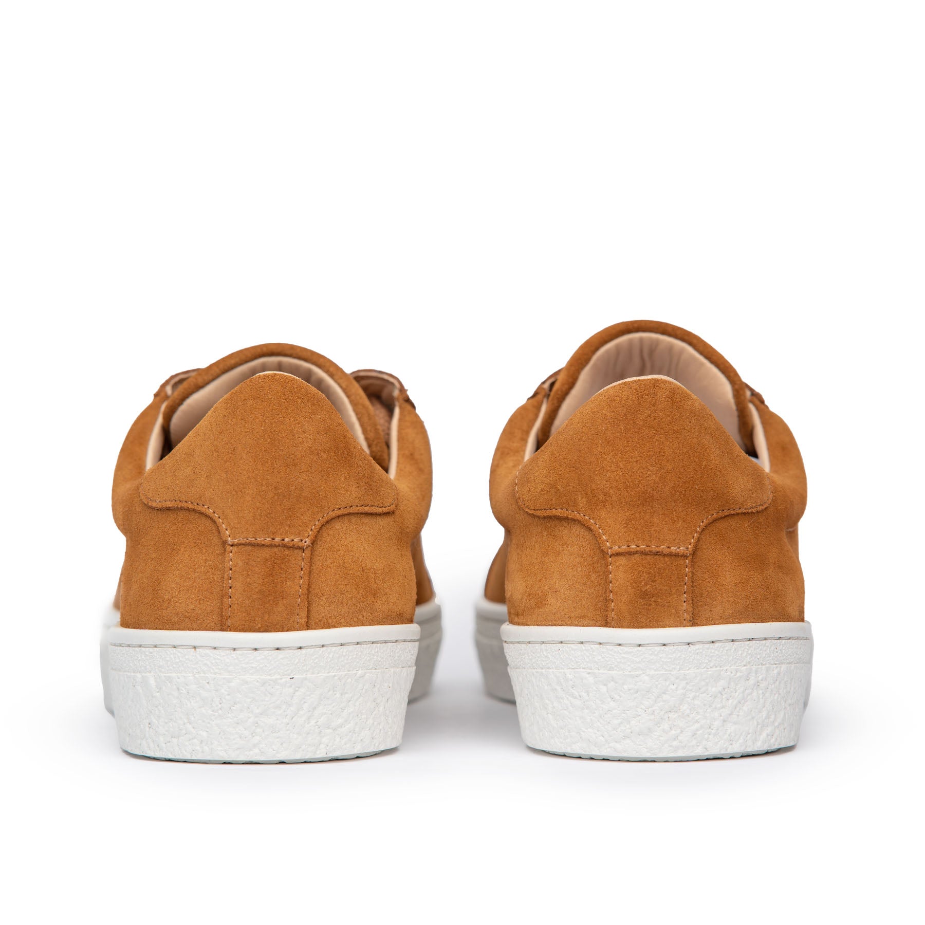 The Vin designer low top sneakers in suede tan, minimalistic design and very comfortable out of the box.