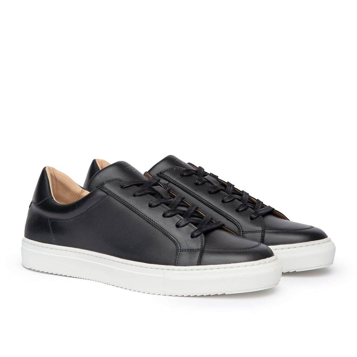 The Vin black leather sneakers mens. Versatile sneakers, made with highest quality calfskin