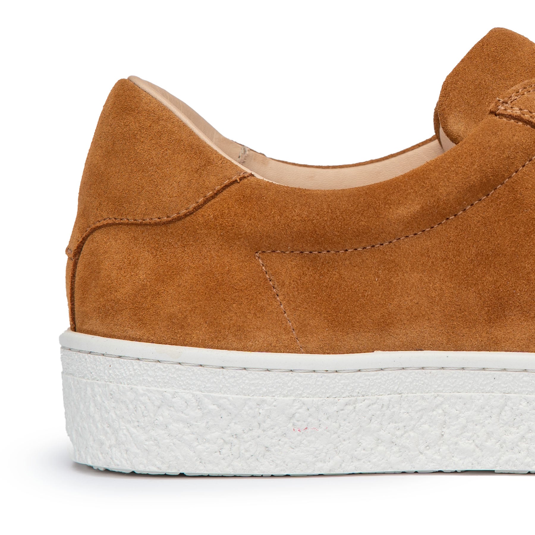 Handcrafted Vin low top sneakers in calf suede with manmade rubber sole