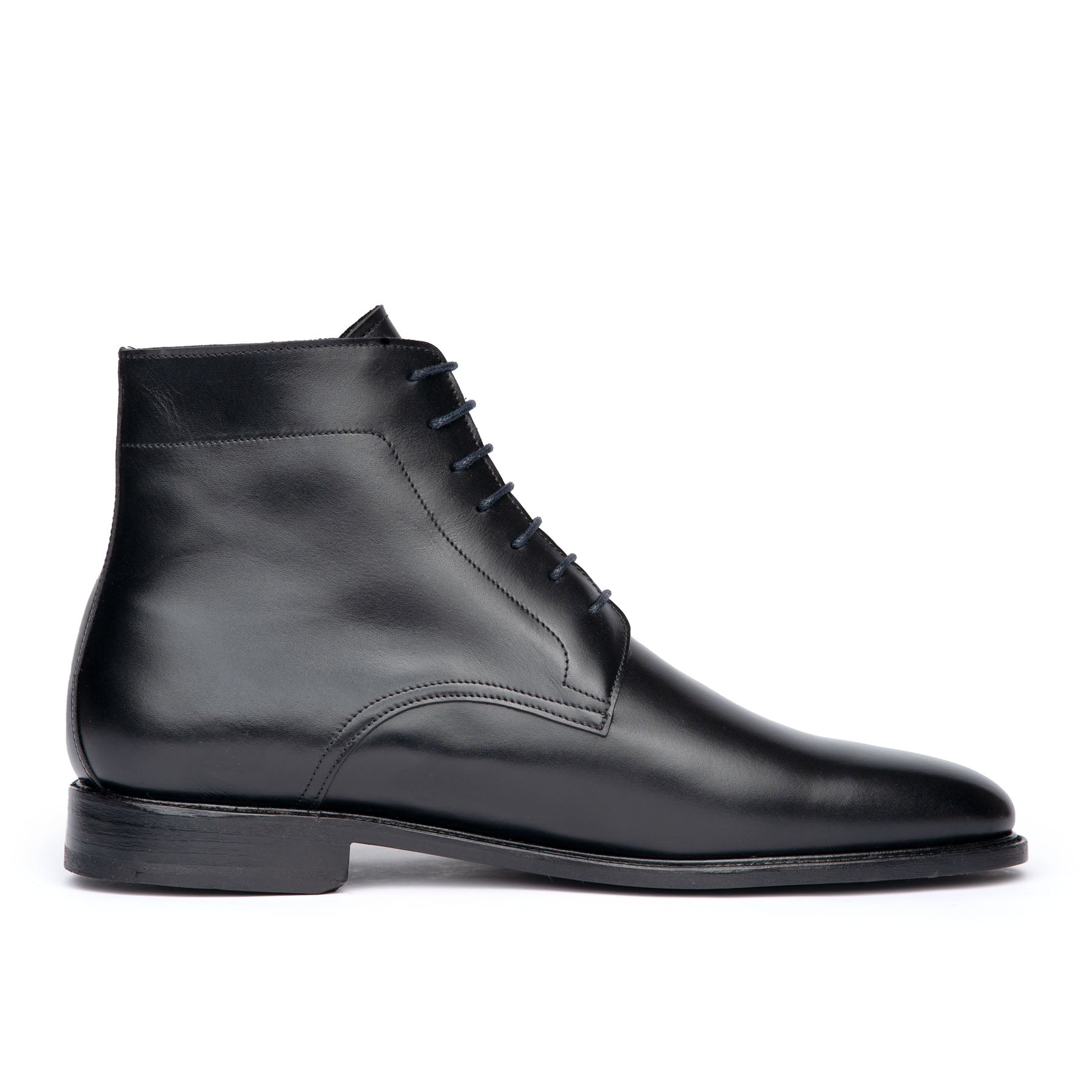 Mens black leather dress boots made using full grain leather is the most popular for weddings, office and corporate.