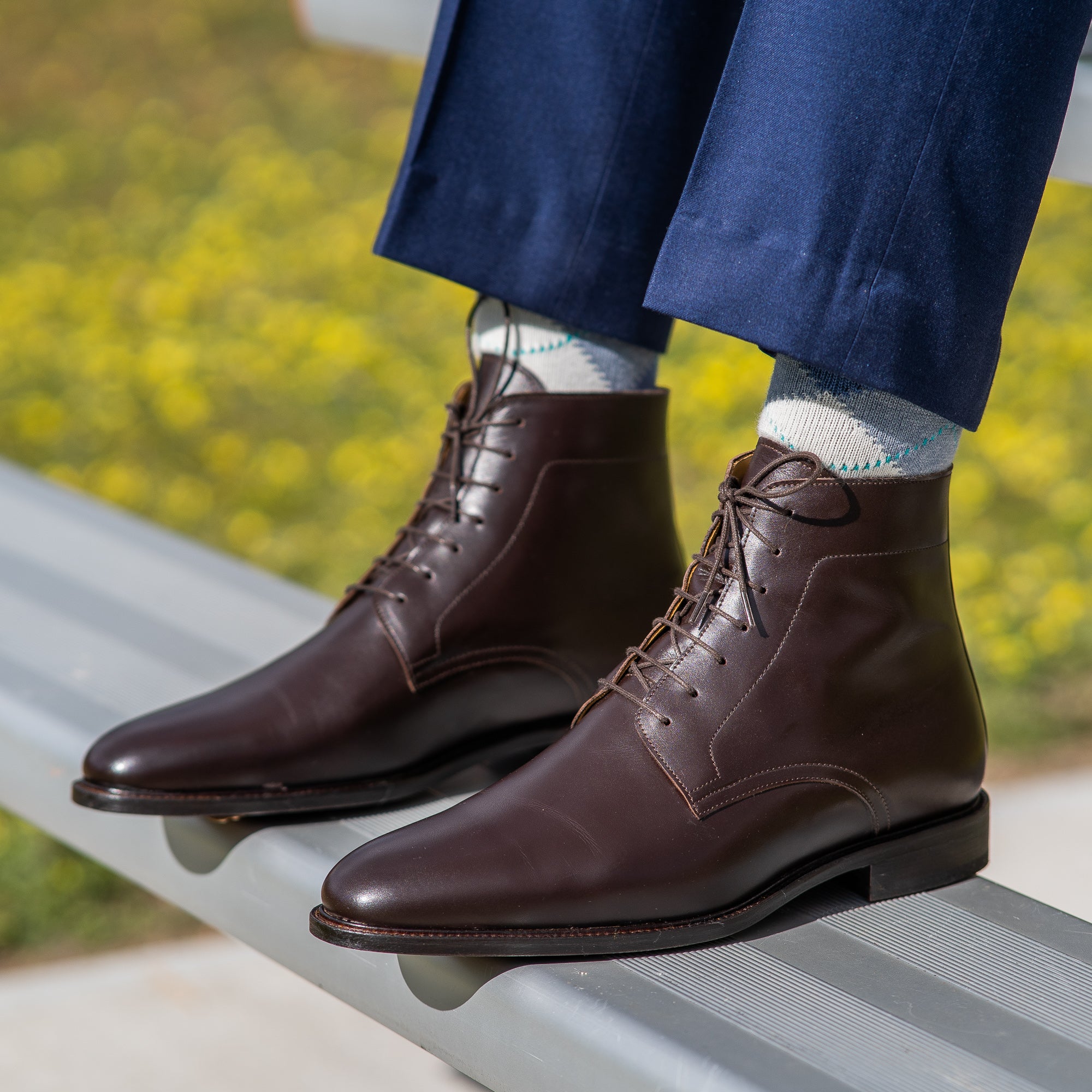 Mens brown dress boots paired with smart casual outfit 