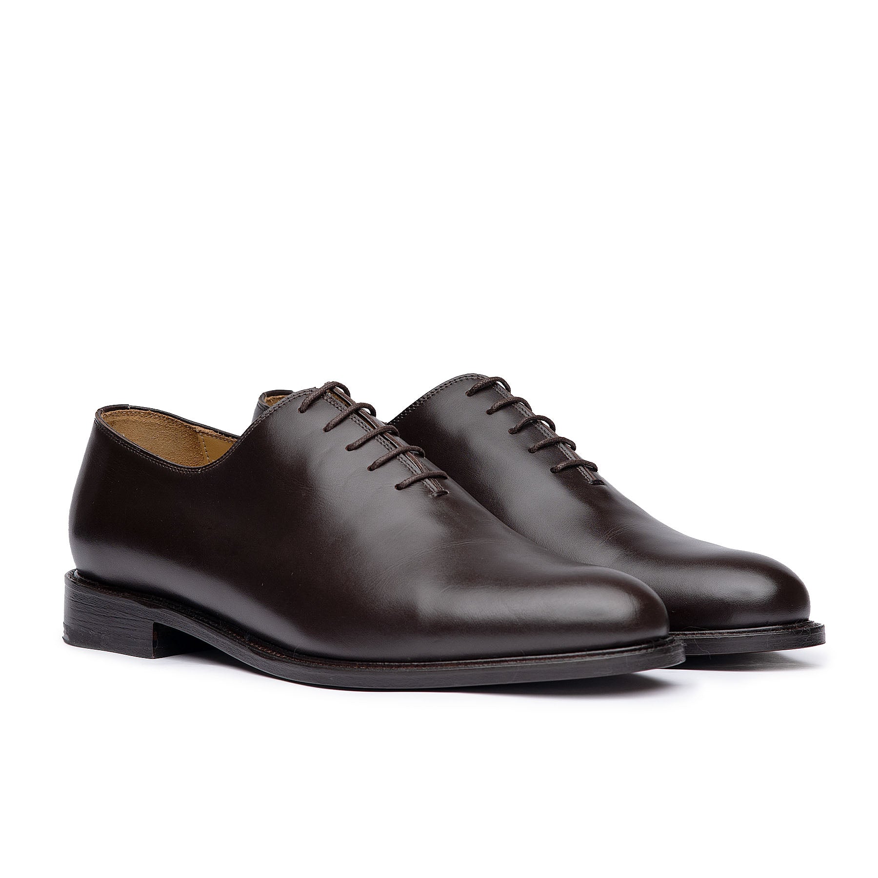 Brown oxford shoes with wholecut design made from single piece of full grain calfskin leather